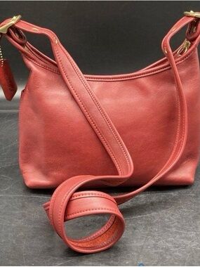 Vintage coach Res glove tan leather 9136 legacy small zip shoulder bag